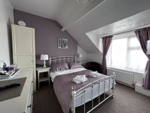 Bedroom- click for photo gallery